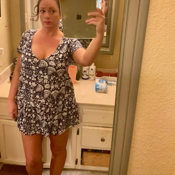 NEW LISTING ‼️SHOW ME YOUR MUMU Mini Dress - Picture 15 of 16